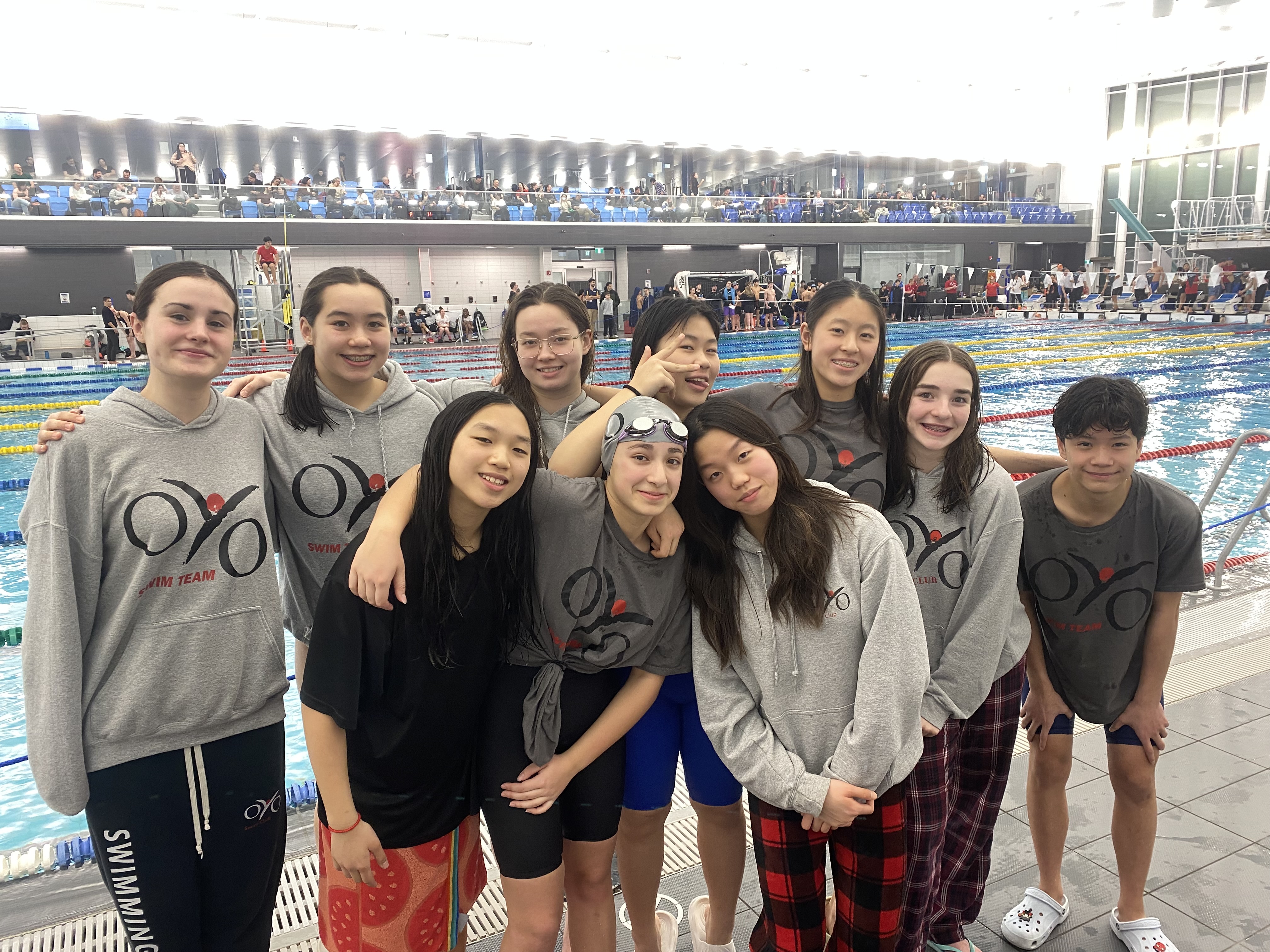 OYO 12+ swimmers having fun at Brossard